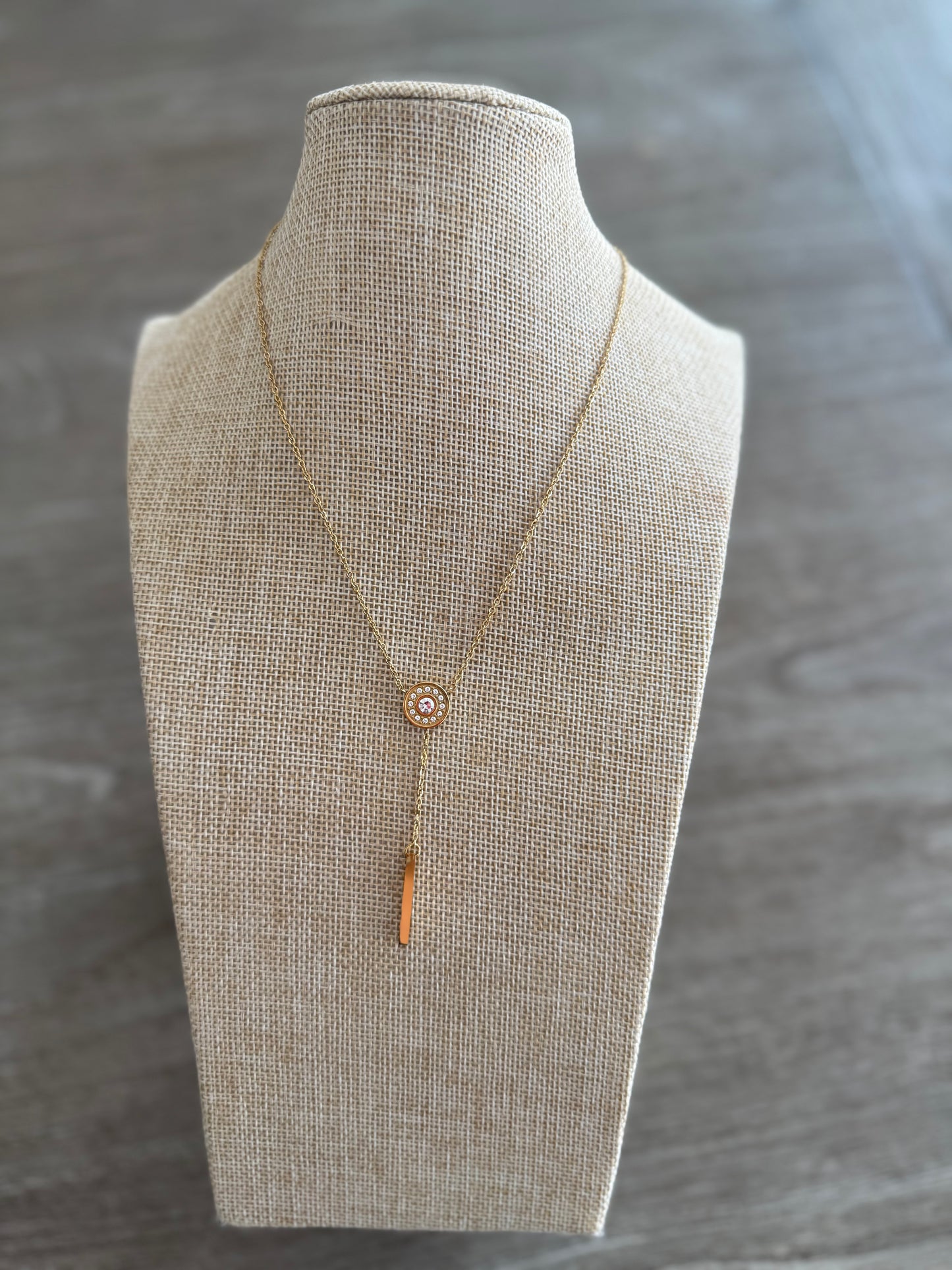 Rhinestone Detail Necklace Set