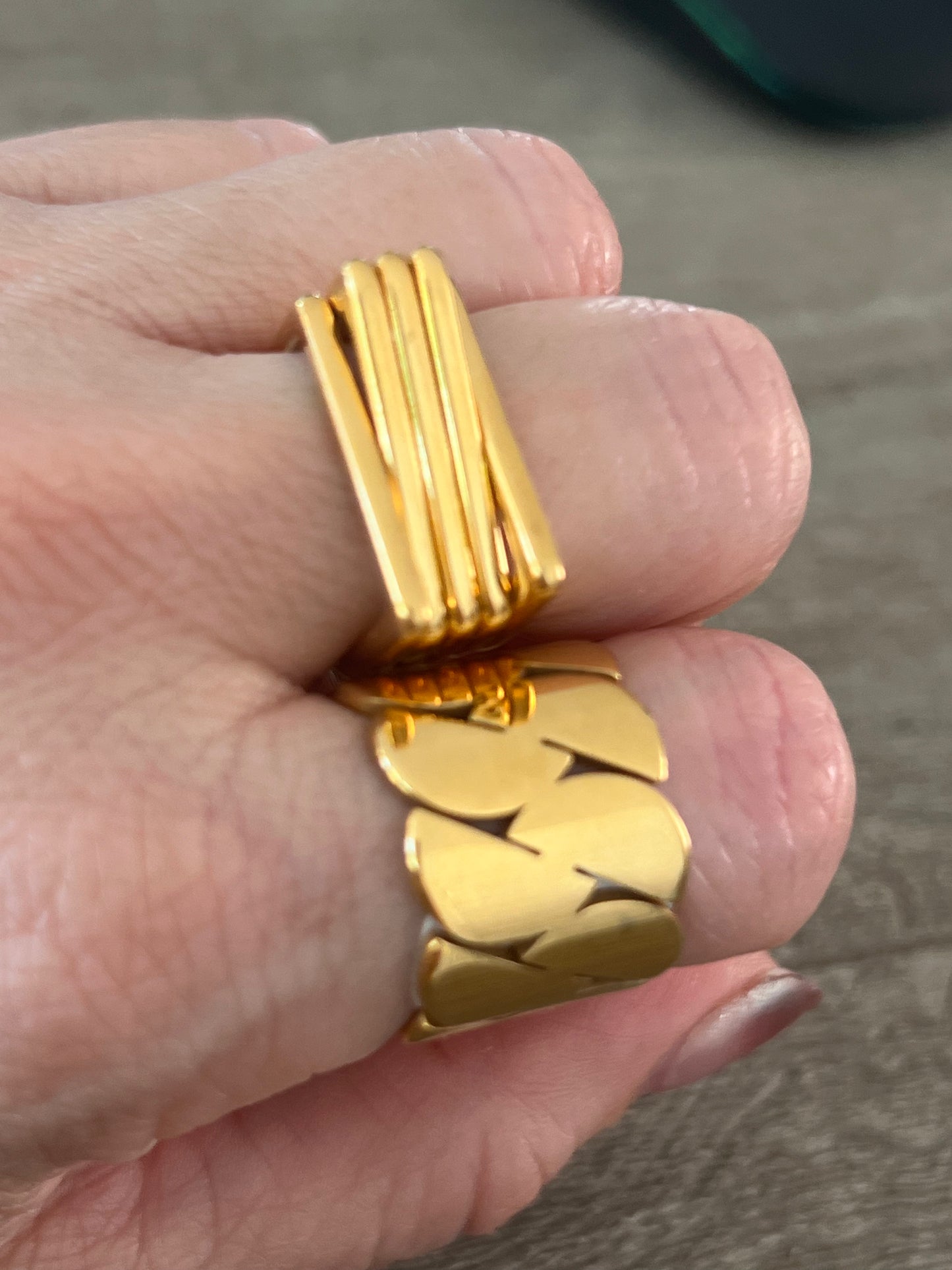 5 Layers Irregular Lines Ring