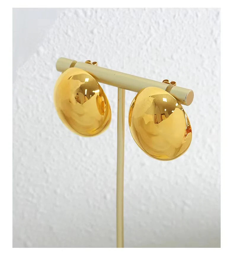 Bold Round Gold Earring