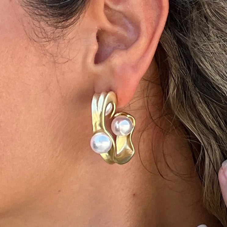 Hoop Gold Earring With Pearls