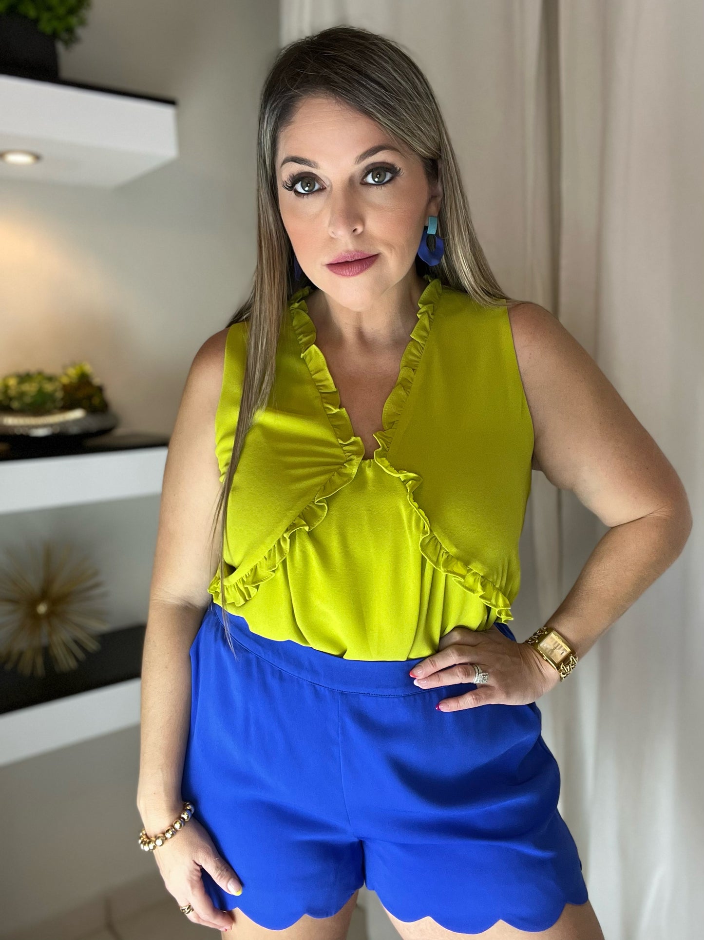 Sleeveless Fills at Seams Top