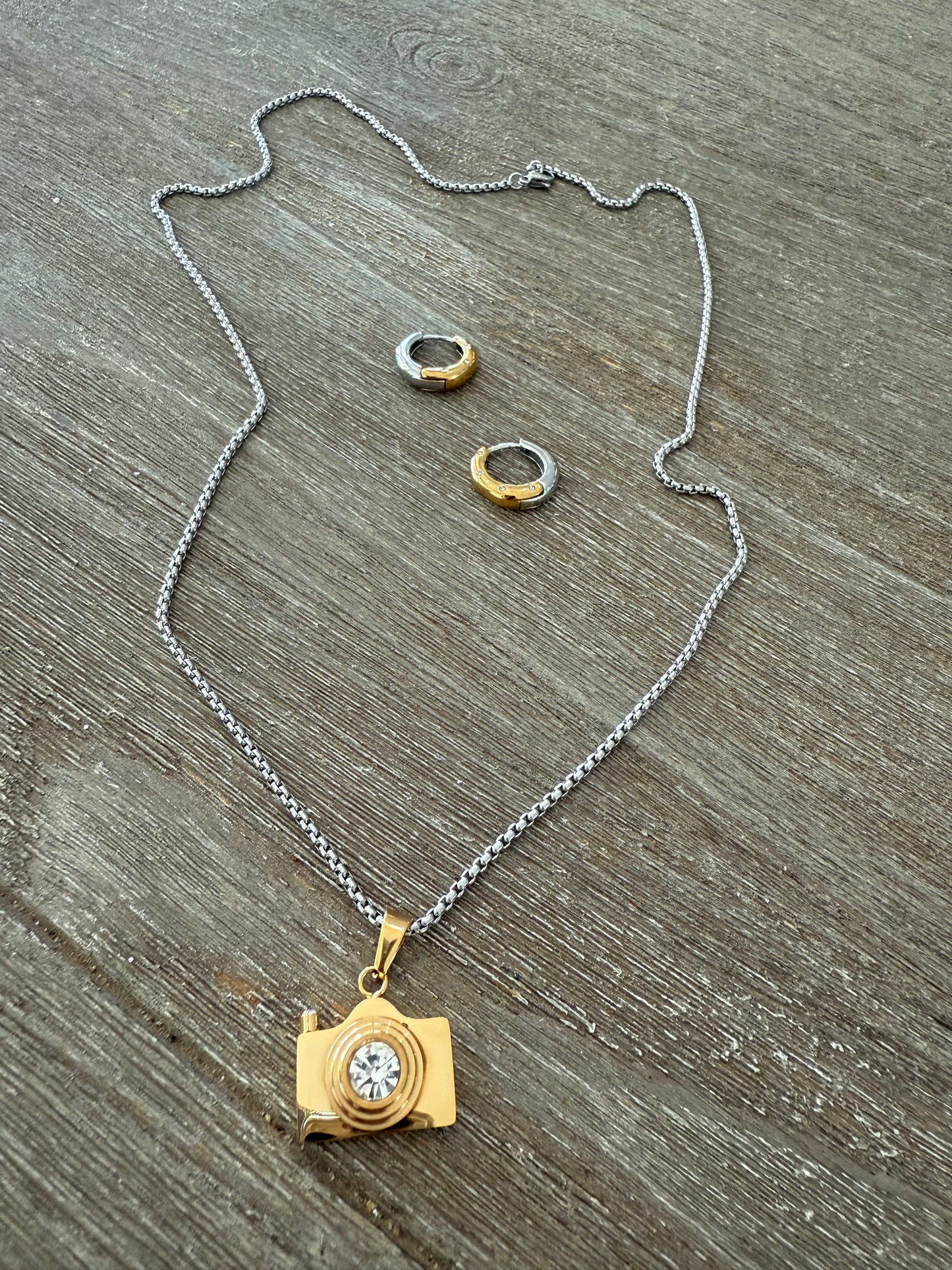 2 Tones Camera SS Necklace