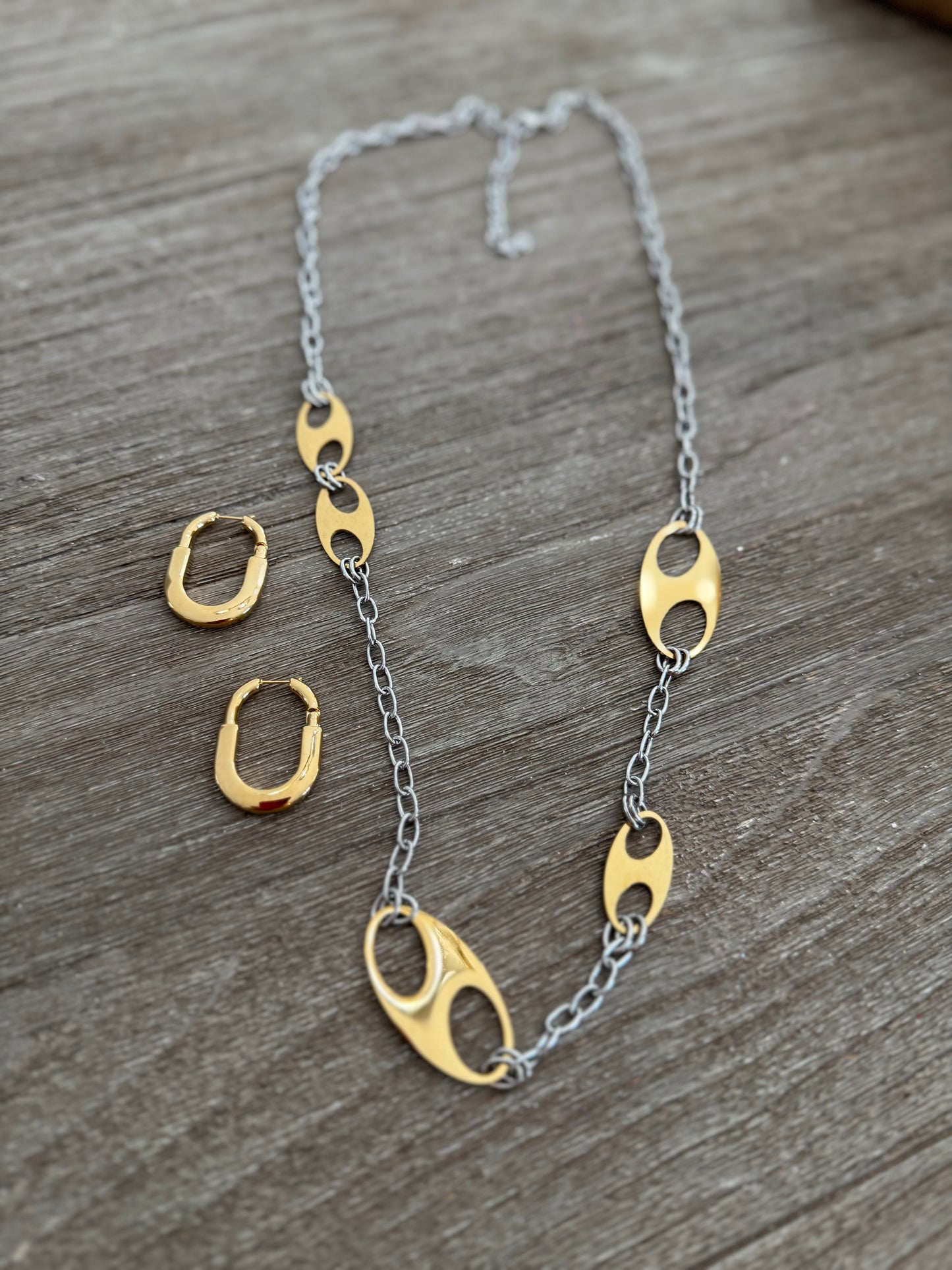 Two Tones Necklace