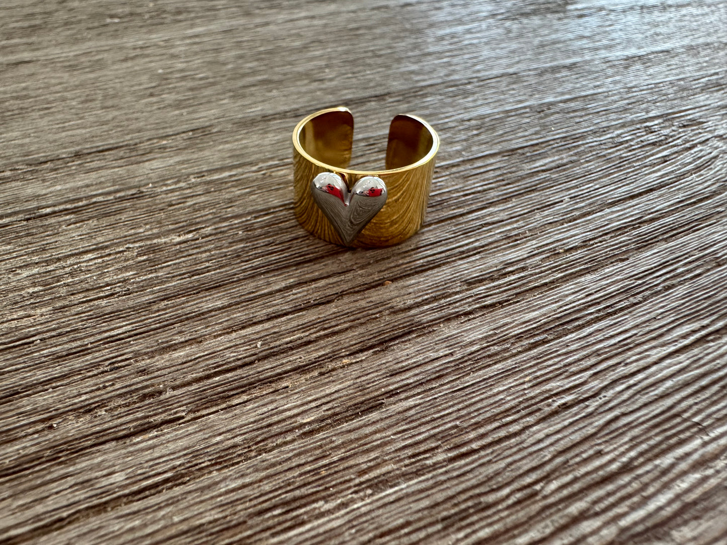 Two Tones Heart Detail Ring