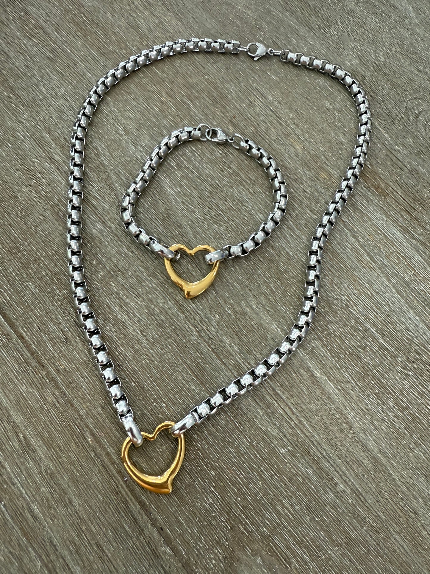 2 Tones Heart Bracelet & Necklace Set