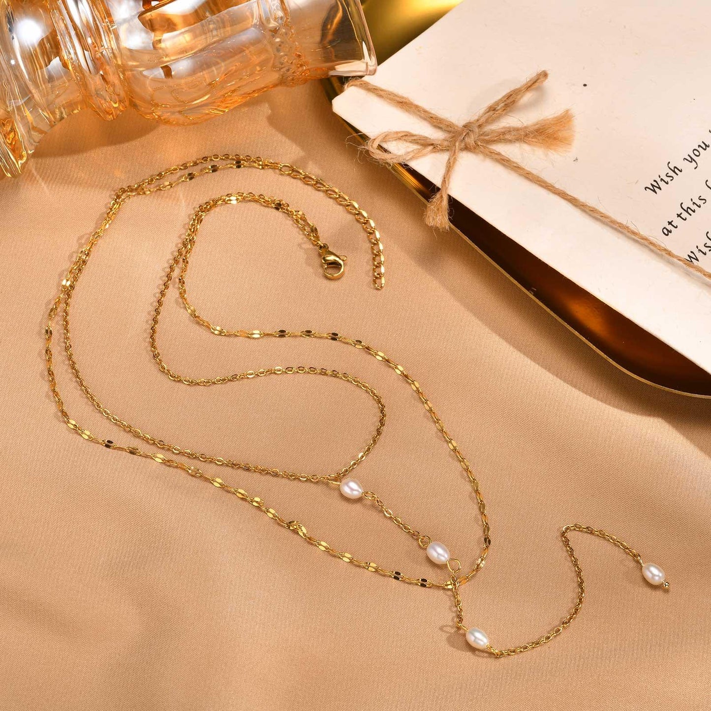 Layer Pearls Necklace