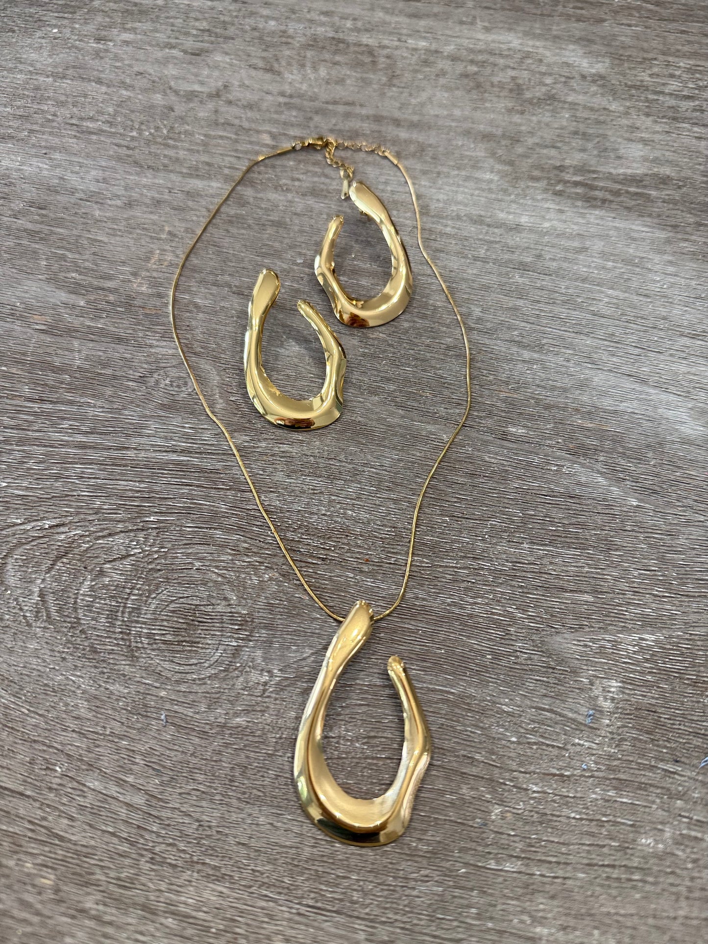 Fashion Necklace & Earrings Set