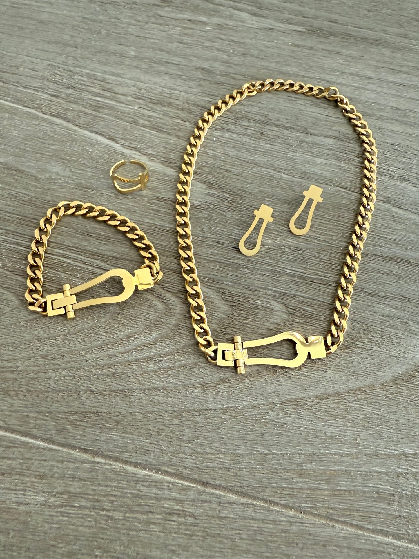 4 Pieces Fashion Set