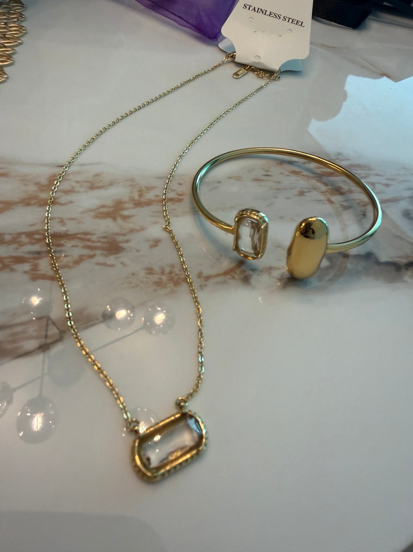 Cristal Necklace (Pick Color)