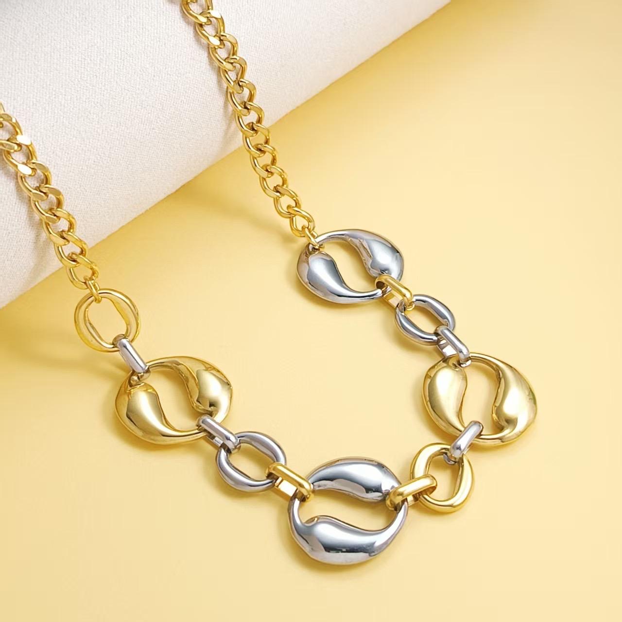 Two Tones Necklace