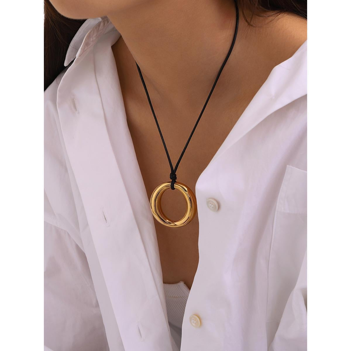 Round Pendant Necklace