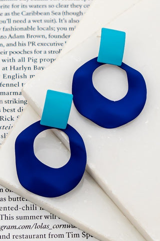 Matte Color Coated wavy Metal Cut-Out Hoop Drop Earrings