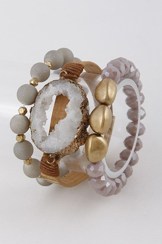 Contrast Stone Bracelet